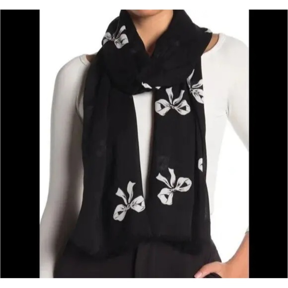 NWT Kate Spade Black White Iconic Bow Print Oblong Scarf - Picture 2 of 10